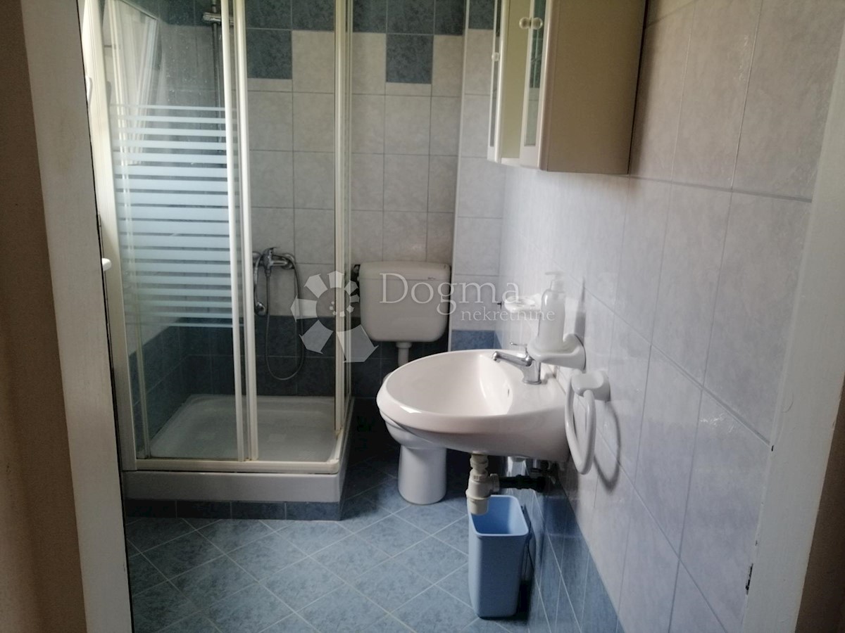 Maison À vendre - ŠIBENSKO-KNINSKA TRIBUNJ