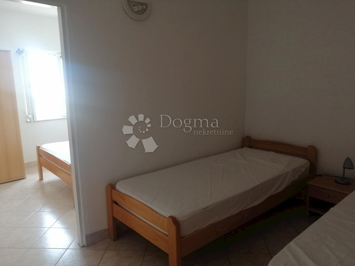 Maison À vendre - ŠIBENSKO-KNINSKA TRIBUNJ