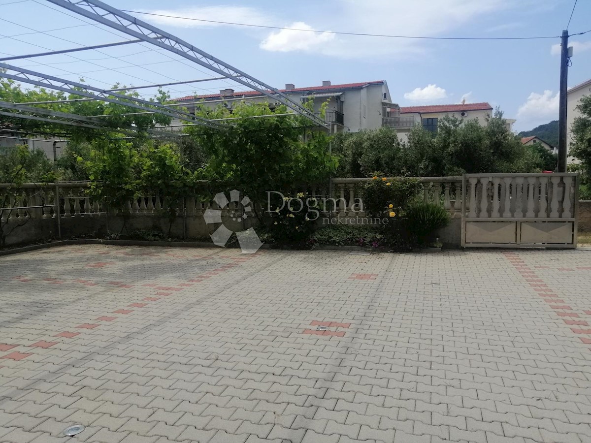 Maison À vendre - ŠIBENSKO-KNINSKA Tribunj
