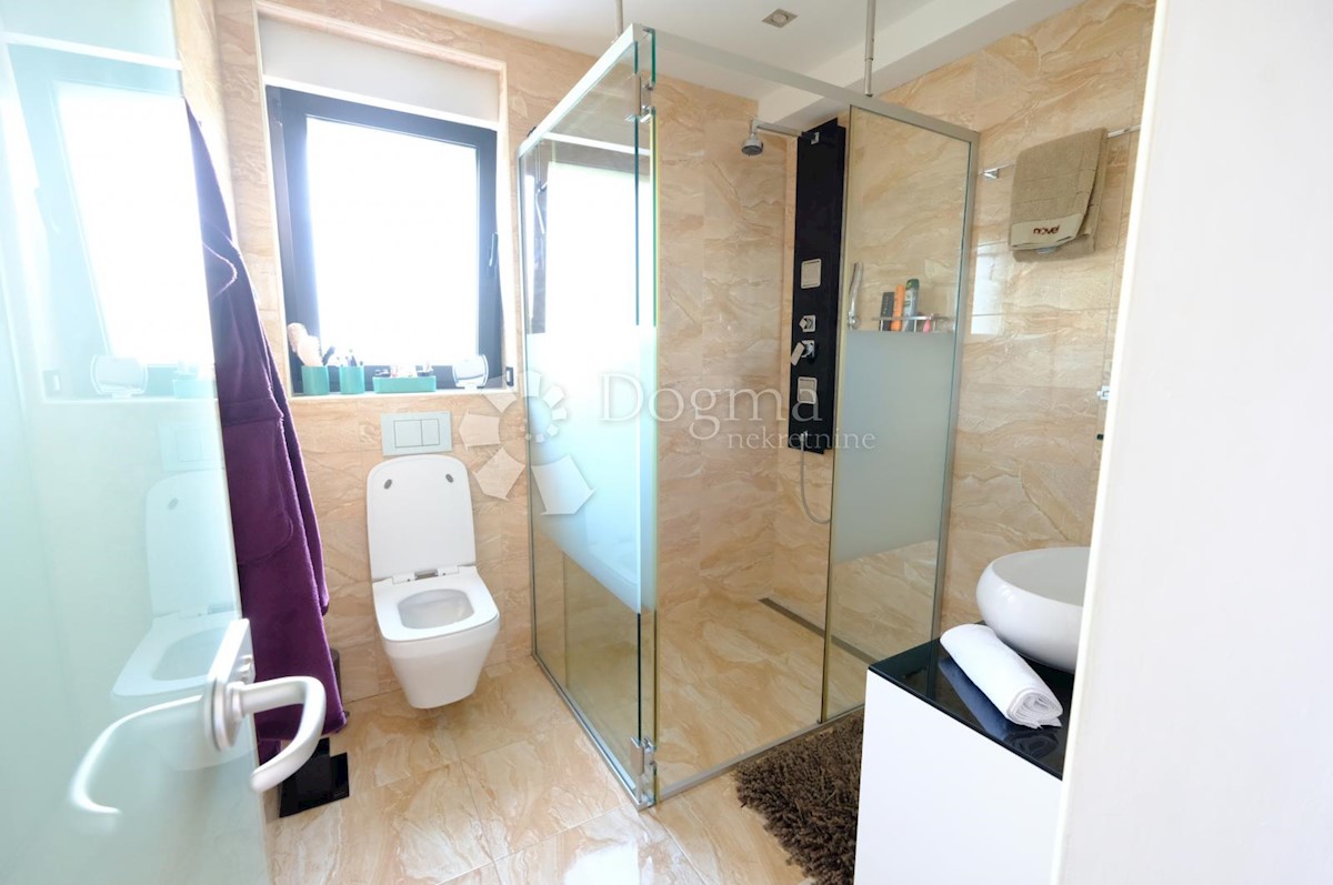 House For sale - PRIMORSKO-GORANSKA CRIKVENICA