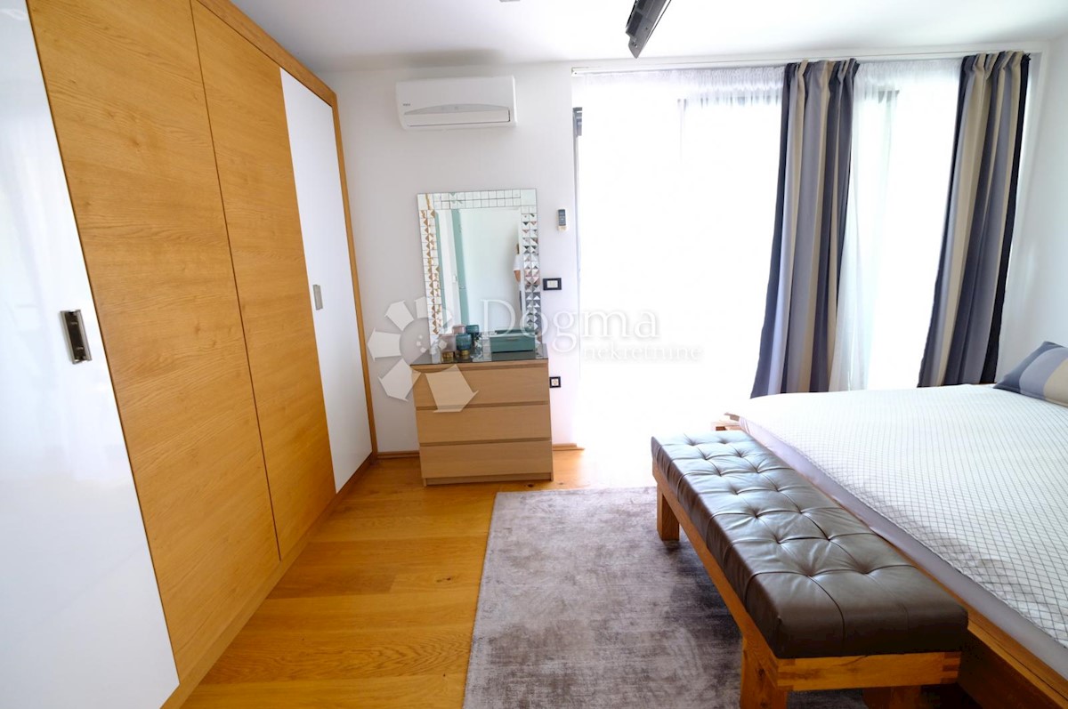 House For sale - PRIMORSKO-GORANSKA CRIKVENICA