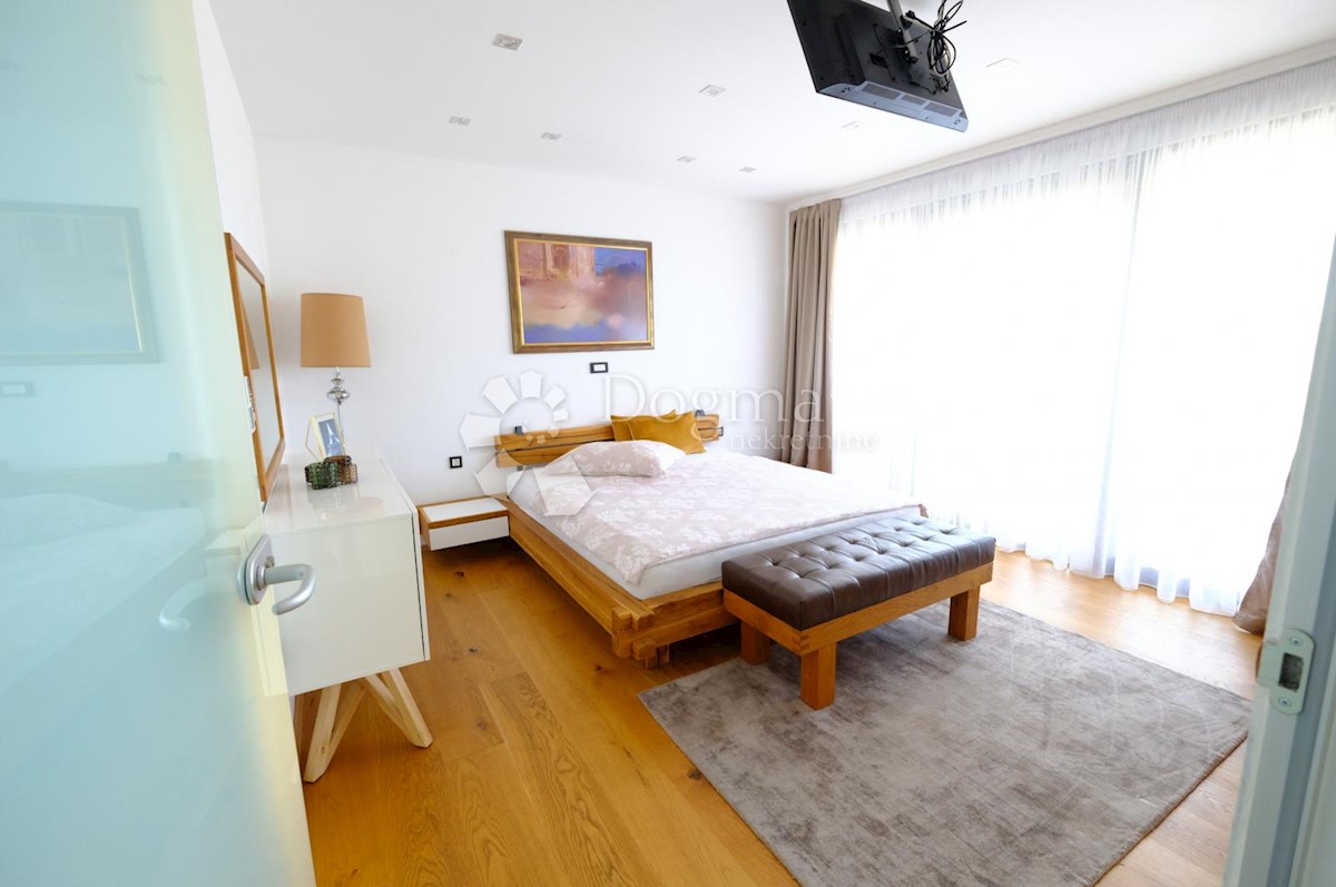 House For sale - PRIMORSKO-GORANSKA CRIKVENICA