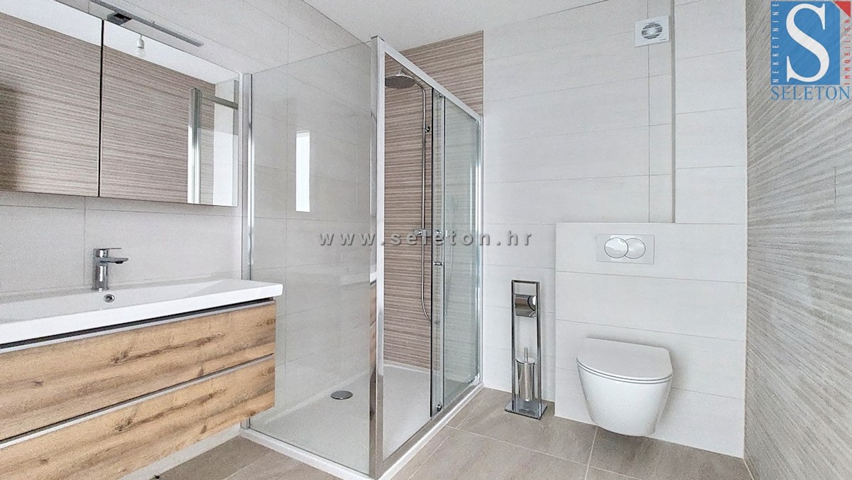 Apartma Na predaj - ISTARSKA POREČ