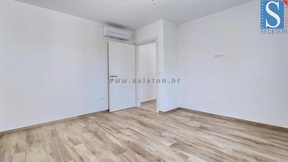 Apartma Na predaj - ISTARSKA POREČ