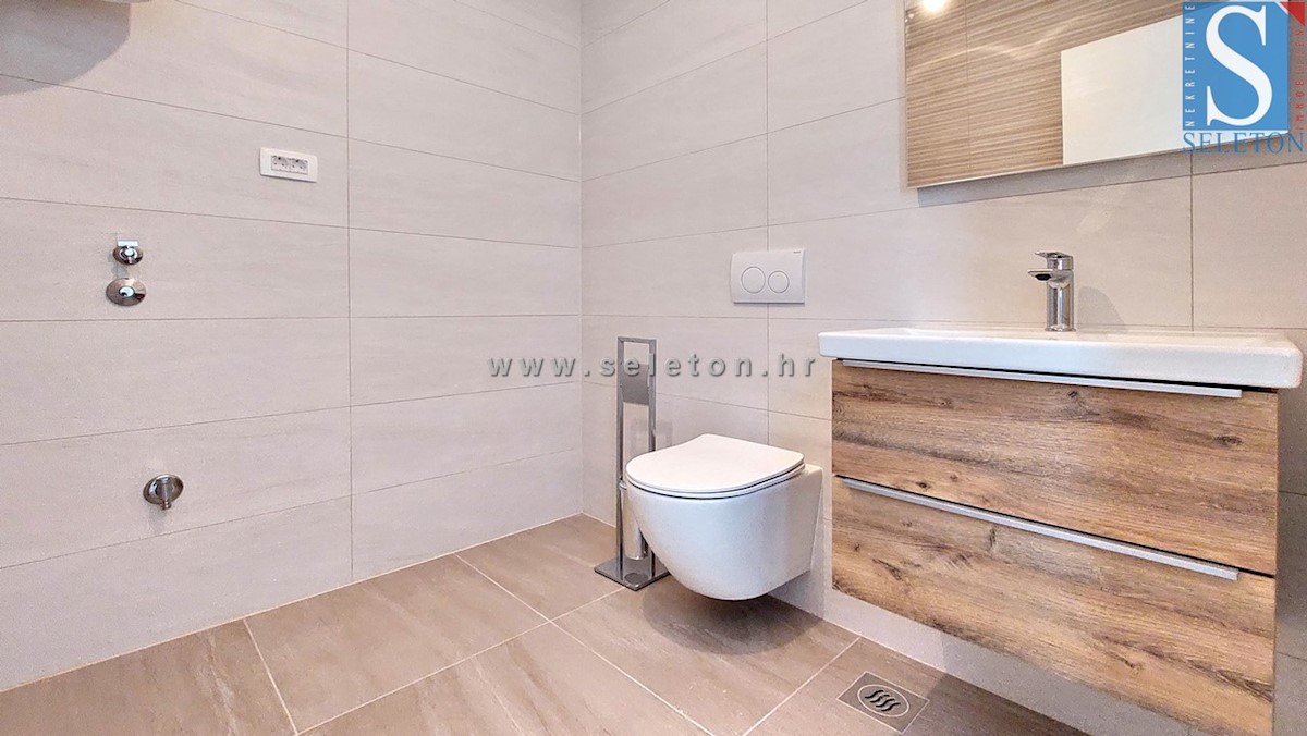 Apartma Na predaj - ISTARSKA POREČ