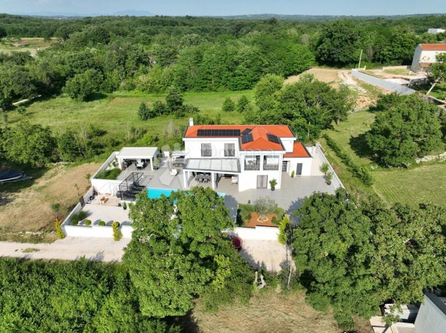 Kuća na prodaju 250 m² – Kanfanar