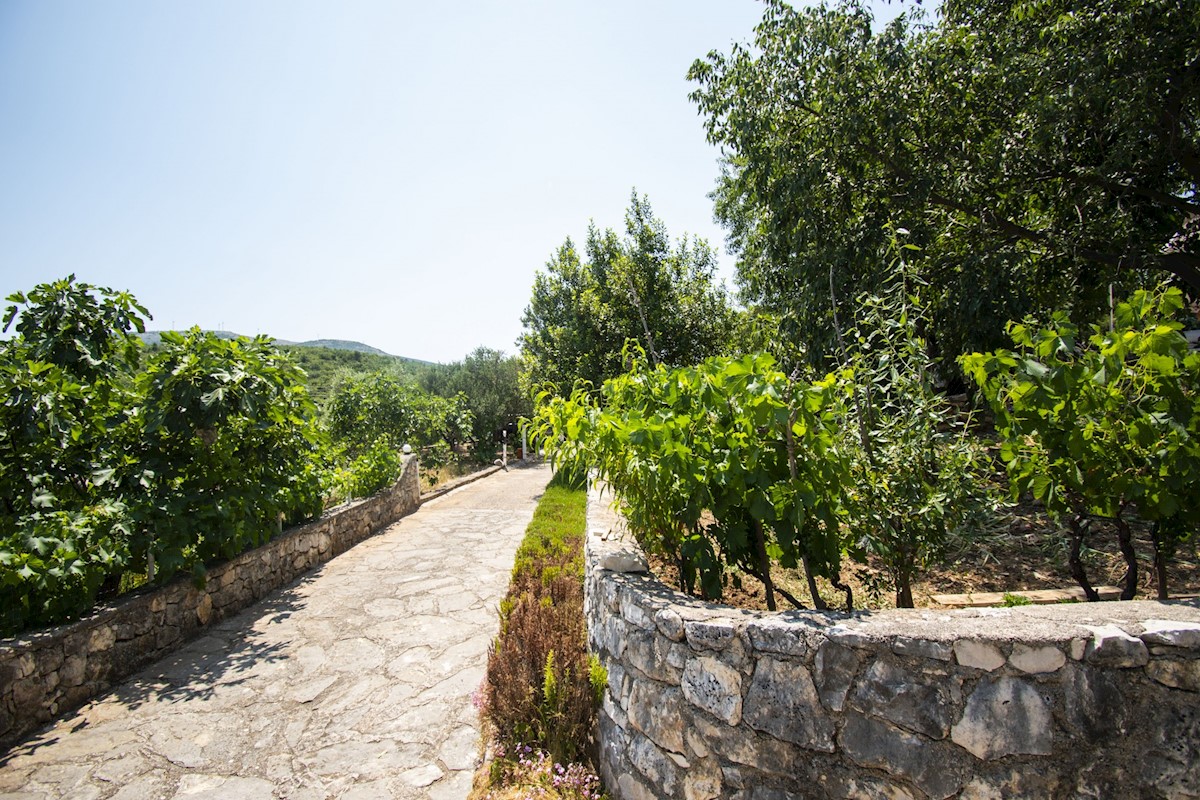 Kuća Na prodaju - ŠIBENSKO-KNINSKA ŠIBENIK