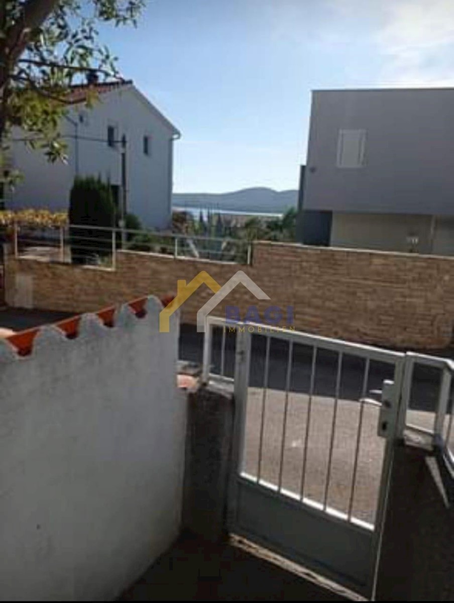 Maison À vendre - ŠIBENSKO-KNINSKA PIROVAC