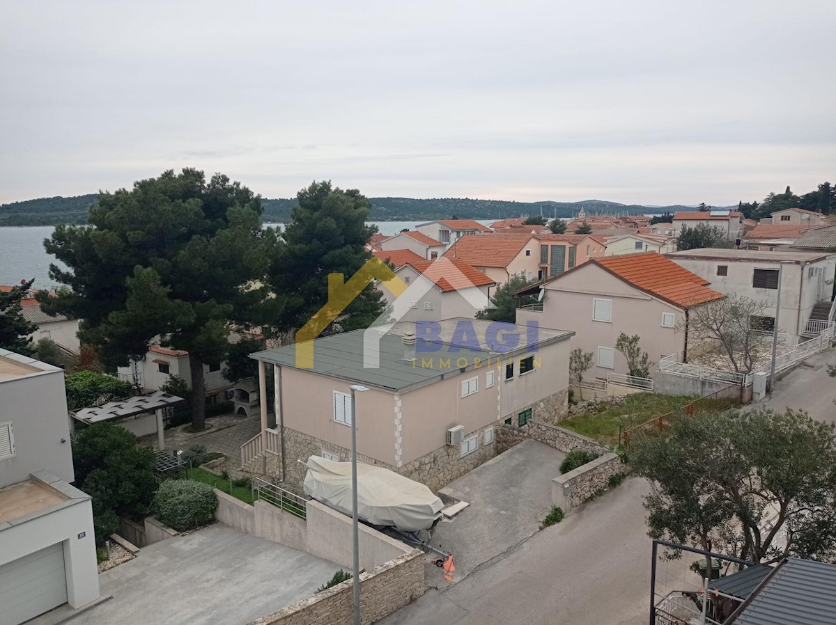Maison À vendre - ŠIBENSKO-KNINSKA PIROVAC