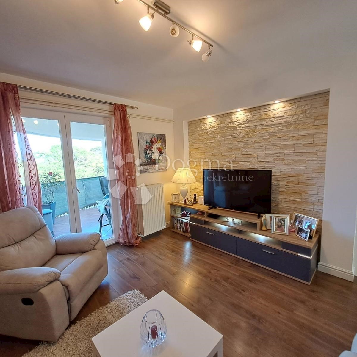 Apartma Na predaj - PRIMORSKO-GORANSKA OPATIJA