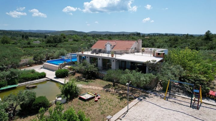 Hiša Naprodaj - Splitsko-dalmatinska Brač - foto 2/18