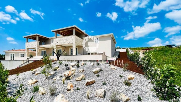 Kuća na prodaju 300 m² – Poreč