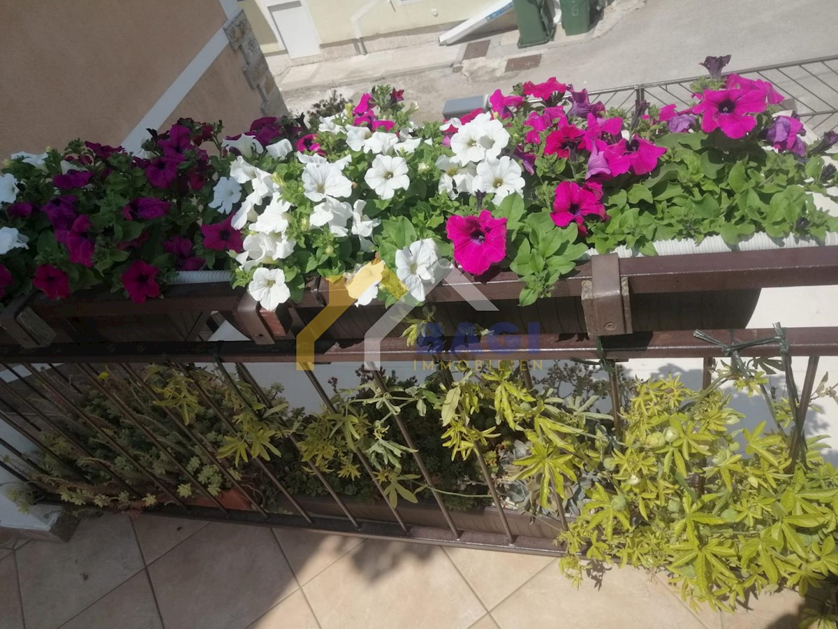 Kuća Na prodaju - ŠIBENSKO-KNINSKA VODICE