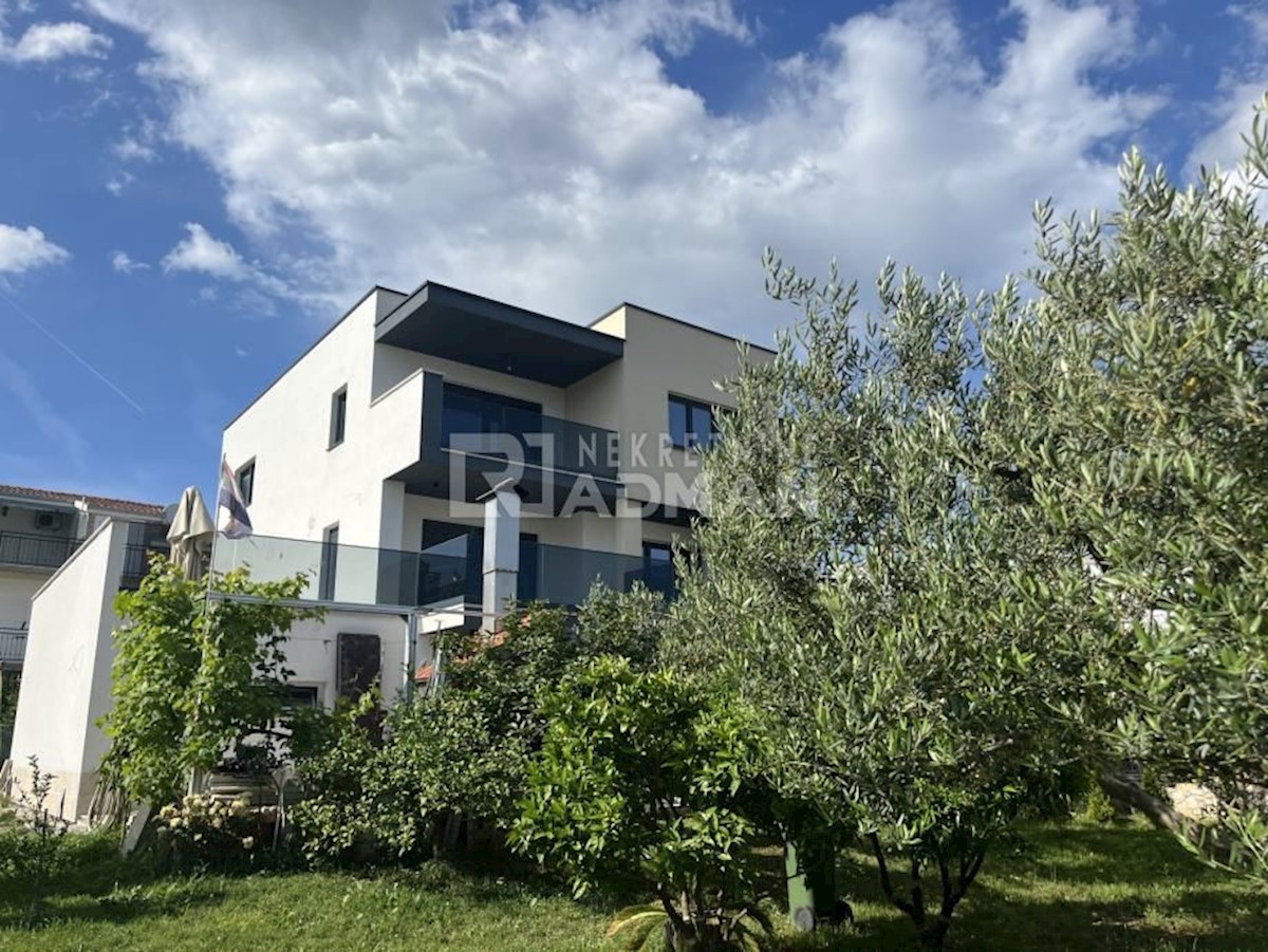 Casa In vendita - SPLITSKO-DALMATINSKA KAŠTELA