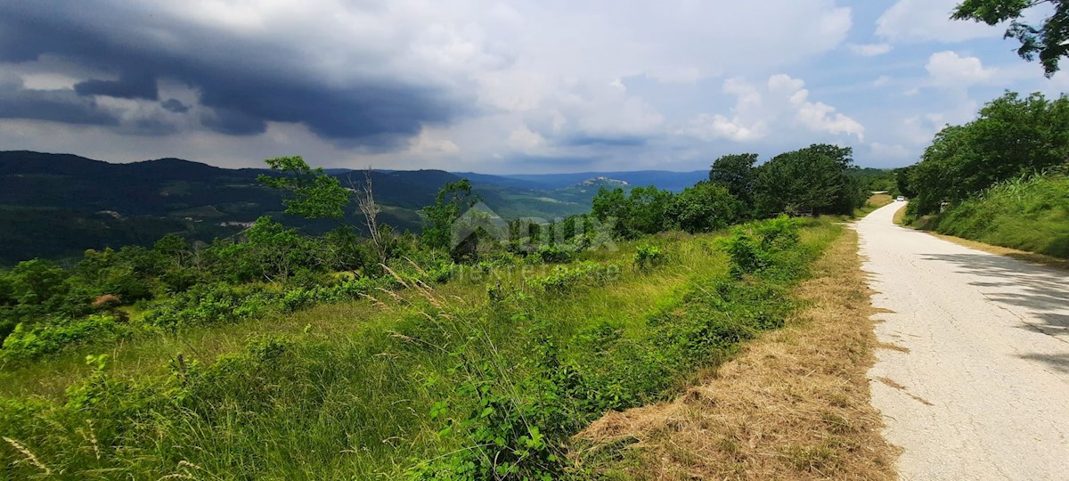 Pozemok Na predaj - ISTARSKA MOTOVUN