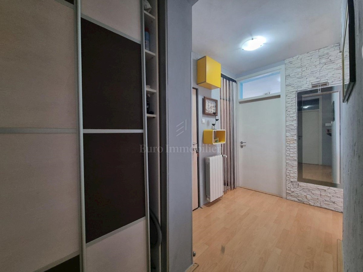 Flat For sale - LIČKO-SENJSKA SENJ