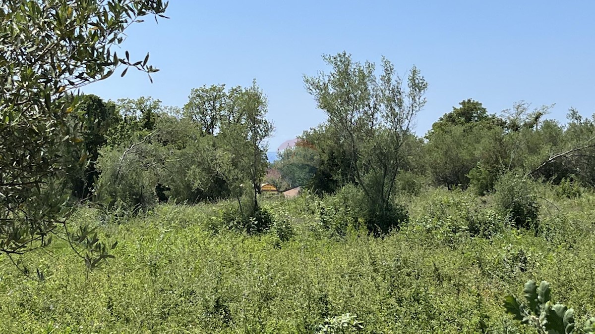 Land For sale - ISTARSKA TAR-VABRIGA