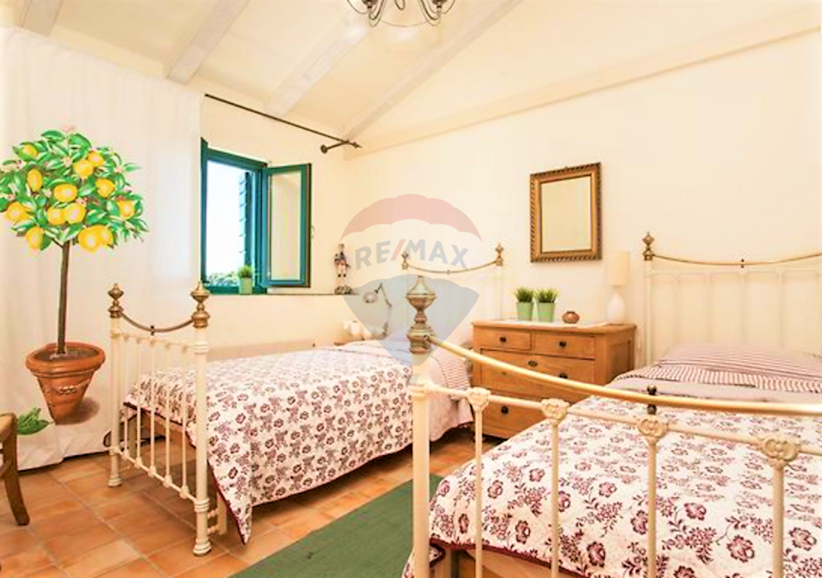 Haus Zu verkaufen - ISTARSKA ROVINJ