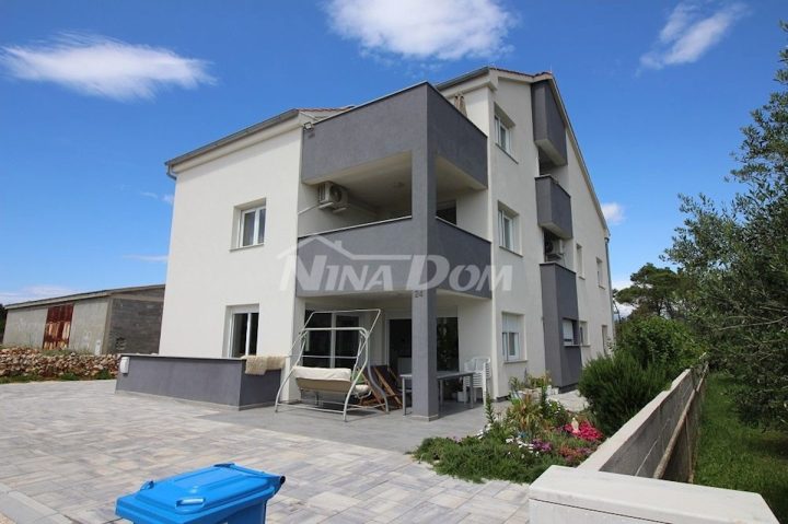 Dům na prodej 386 m² – Vir