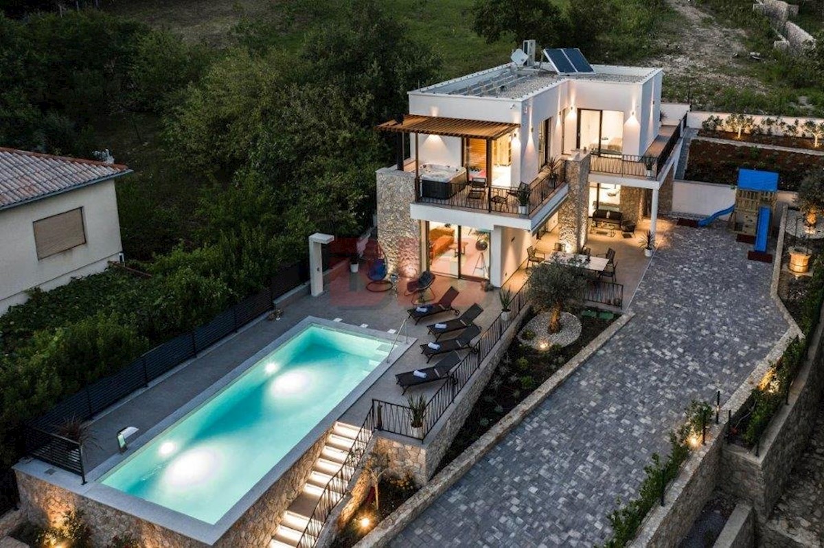 Kuća Na prodaju - PRIMORSKO-GORANSKA VINODOLSKA OPĆINA