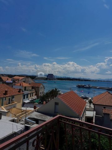 Kuća na prodaju 280 m² – Vodice