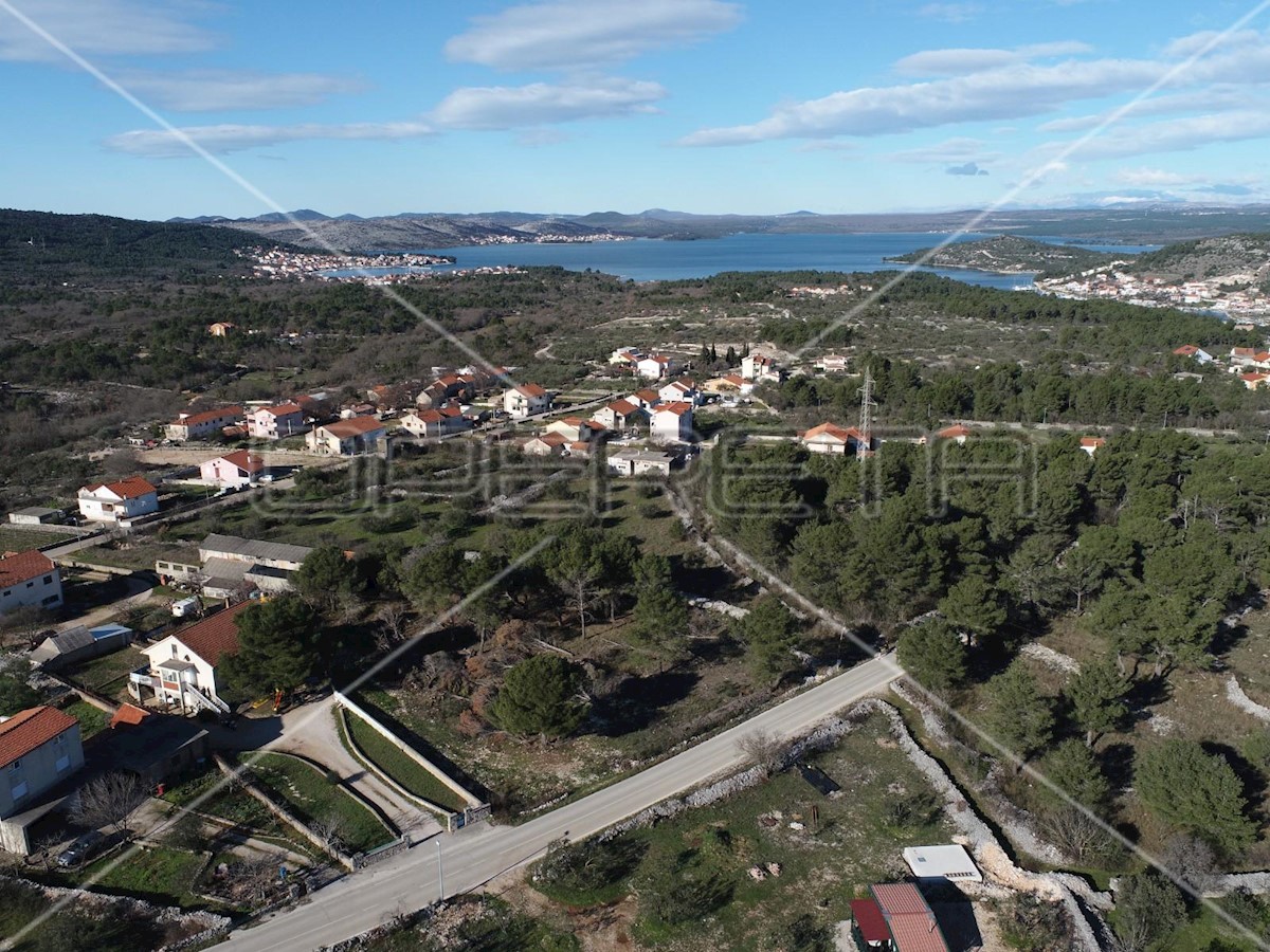 Terrain À vendre - ŠIBENSKO-KNINSKA ŠIBENIK