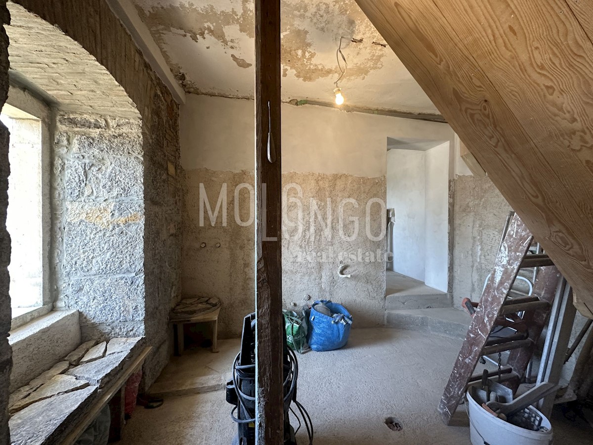 Flat For sale - PRIMORSKO-GORANSKA KASTAV