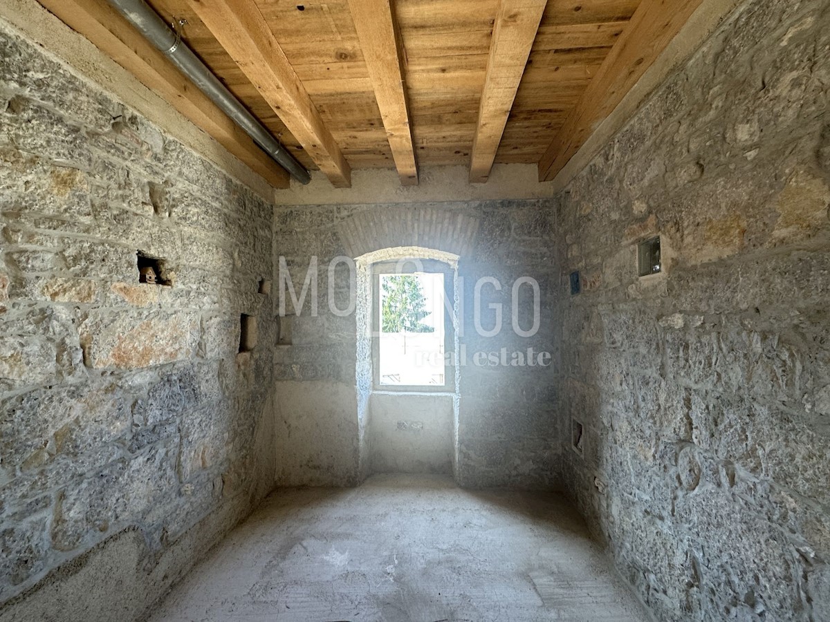 Flat For sale - PRIMORSKO-GORANSKA KASTAV