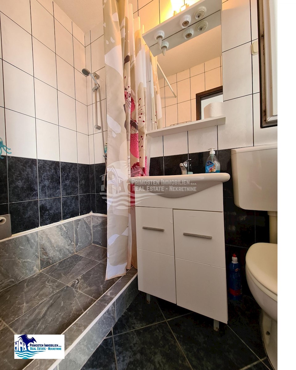 Apartment Zu verkaufen - ŠIBENSKO-KNINSKA ROGOZNICA