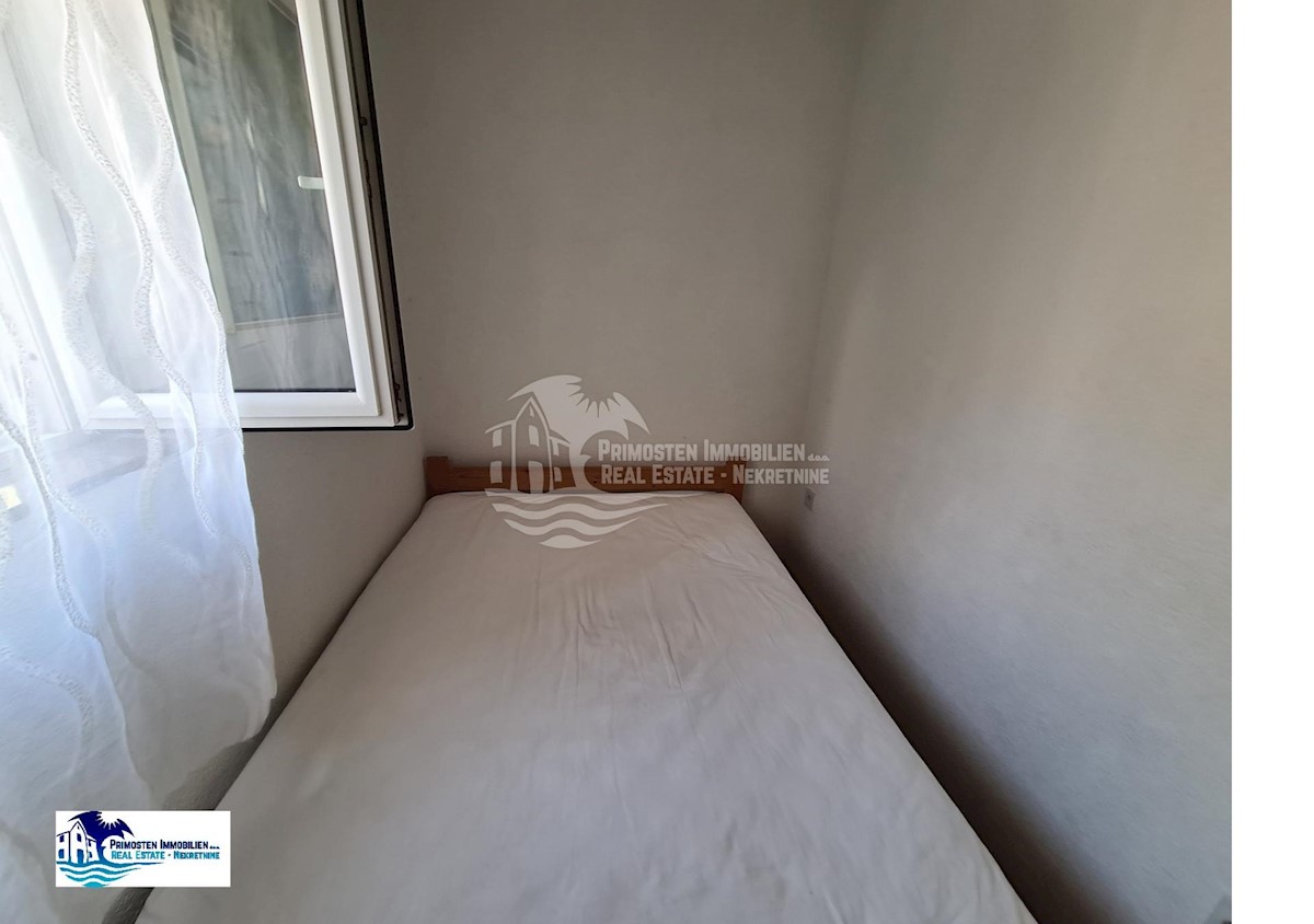 Appartement À vendre - ŠIBENSKO-KNINSKA ROGOZNICA