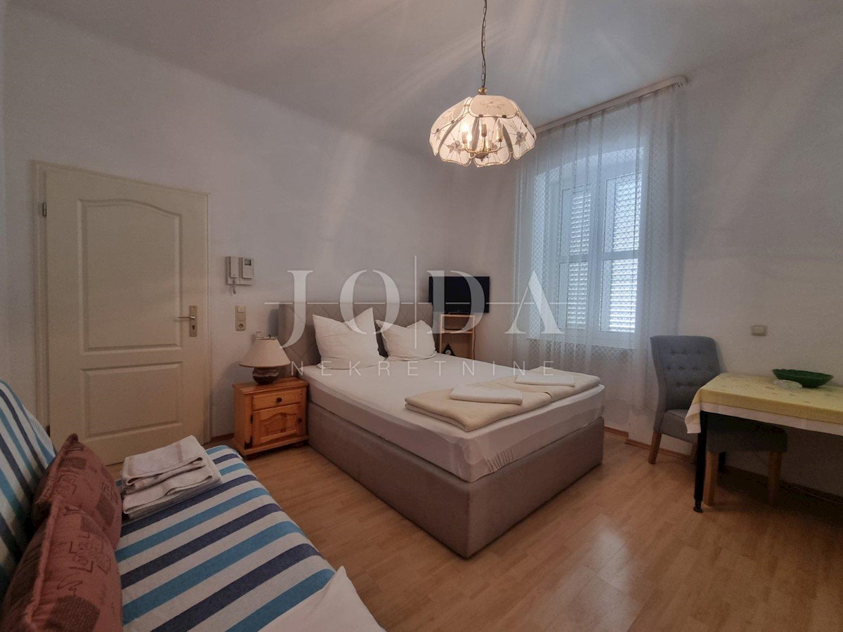 Kuća Na prodaju - PRIMORSKO-GORANSKA CRIKVENICA