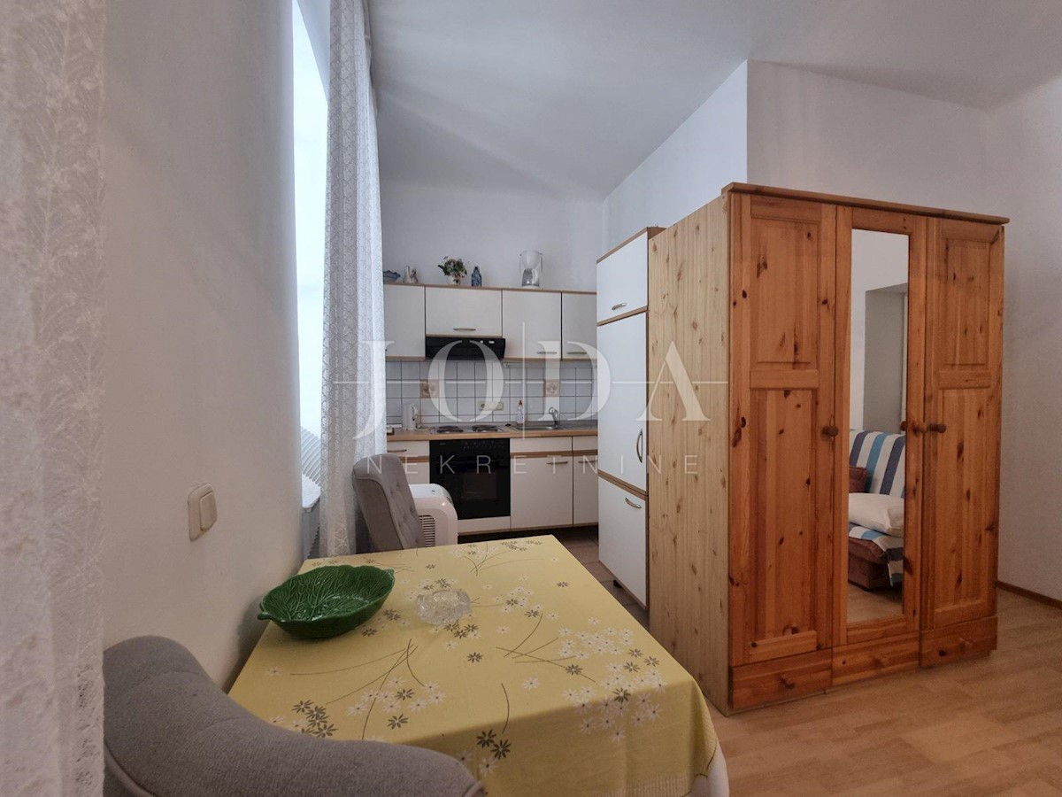 Kuća Na prodaju - PRIMORSKO-GORANSKA CRIKVENICA