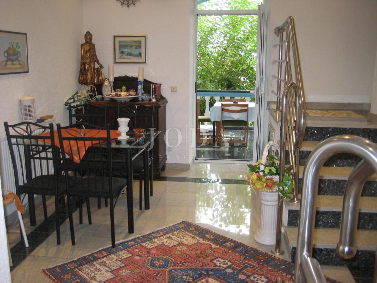 Kuća Na prodaju - PRIMORSKO-GORANSKA CRIKVENICA