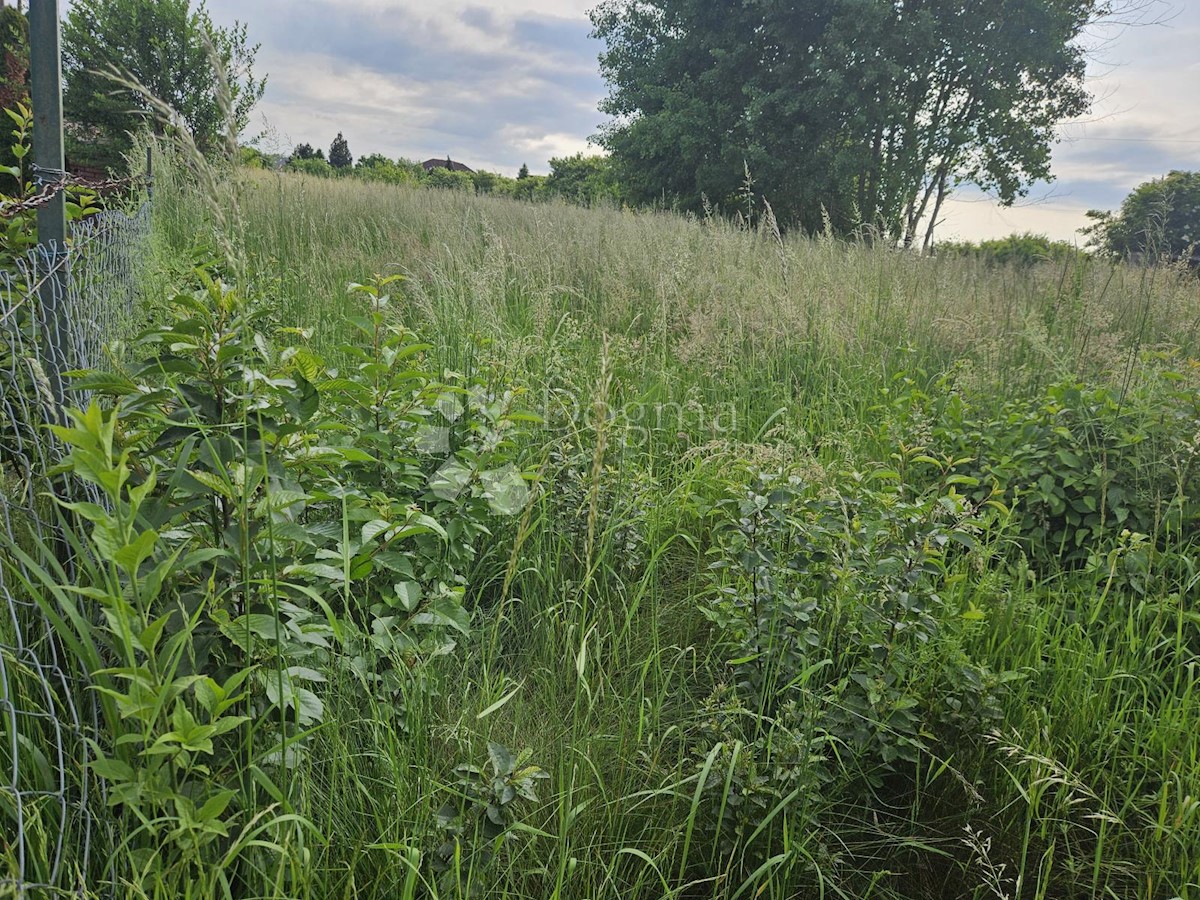 Zemljište Na prodaju - VARAŽDINSKA VARAŽDIN