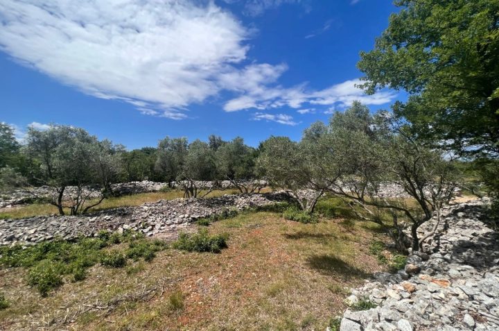 Terreno in vendita 757 m² – Vrbnik