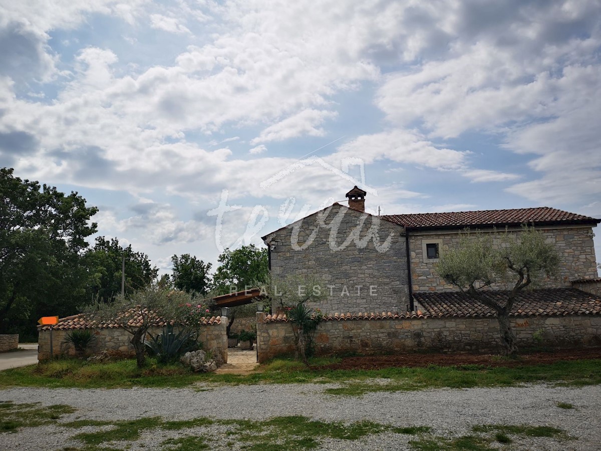 Kuća Na prodaju - ISTARSKA TAR-VABRIGA