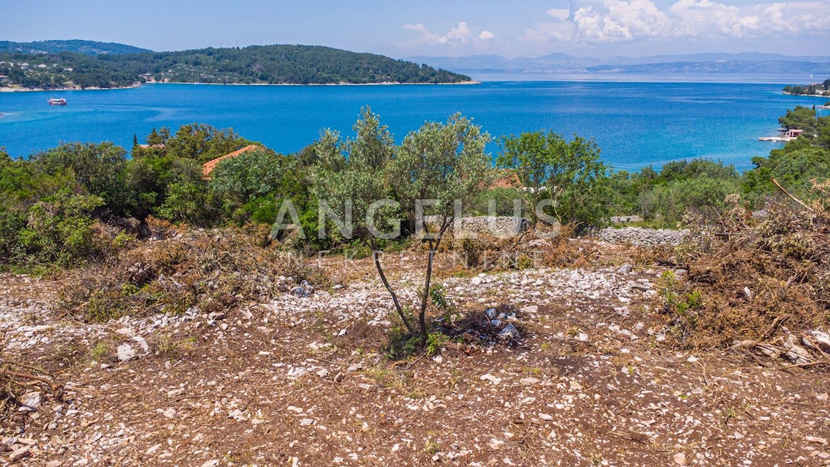 Land For sale - SPLITSKO-DALMATINSKA ŠOLTA