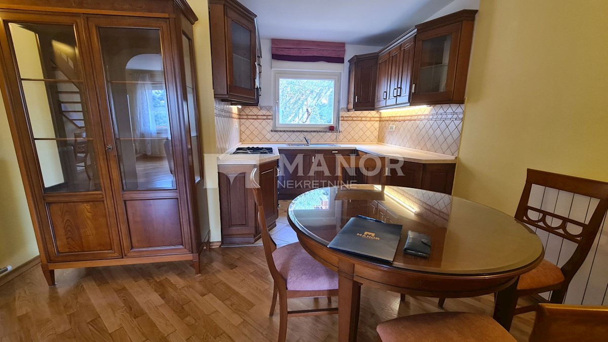 Flat For rent - PRIMORSKO-GORANSKA RIJEKA