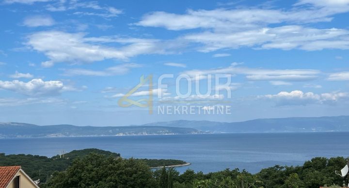 Stan na prodaju 112 m² – Njivice