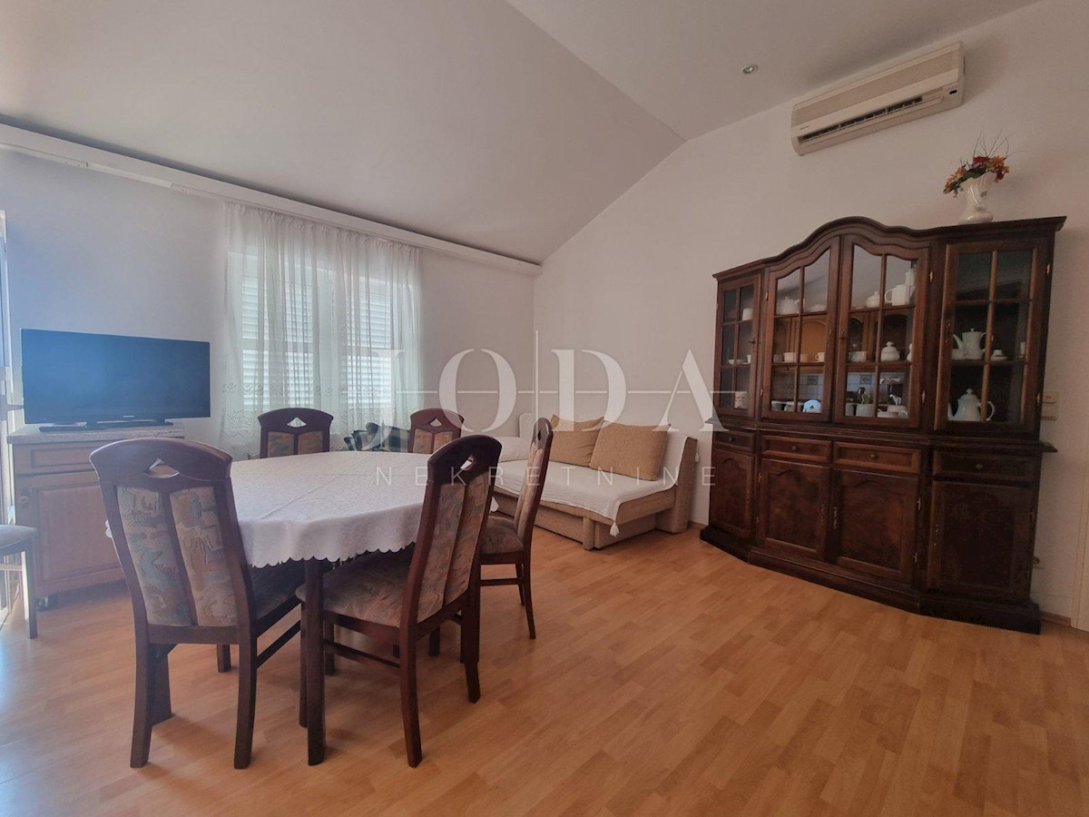 Hiša Na predaj - PRIMORSKO-GORANSKA CRIKVENICA