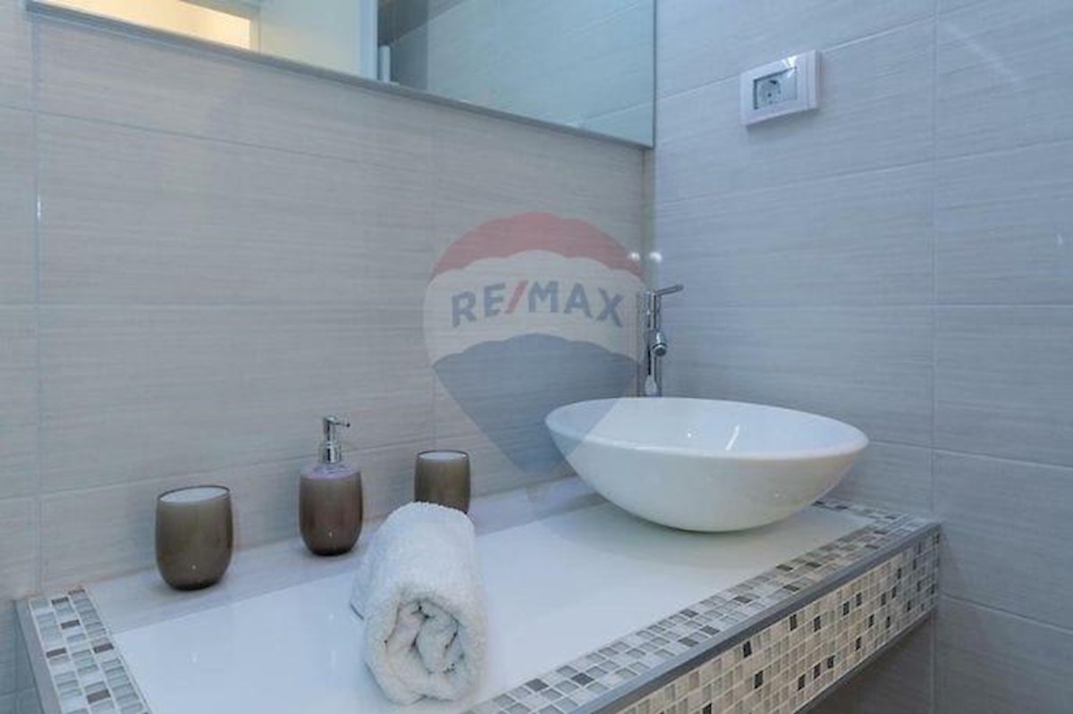 House For sale - ISTARSKA MEDULIN