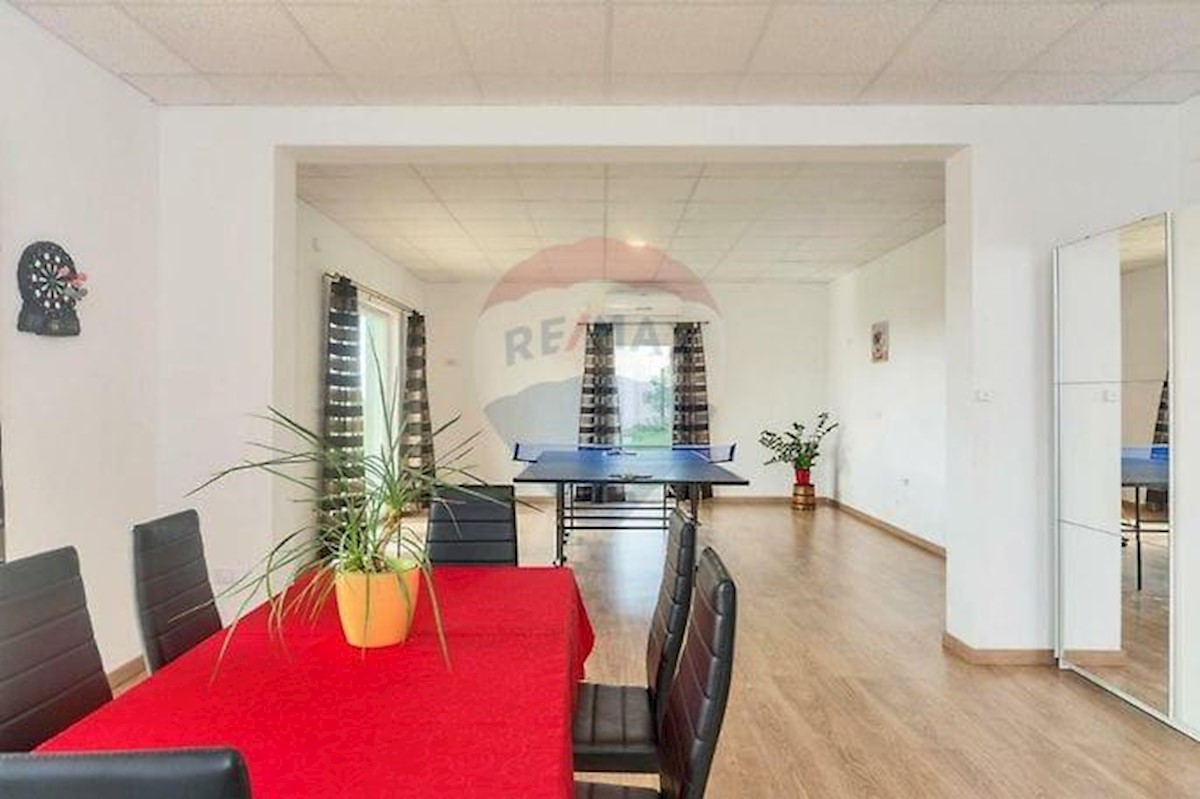 House For sale - ISTARSKA MEDULIN