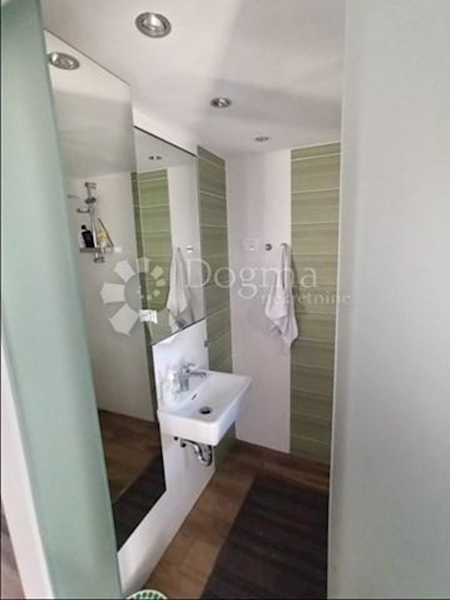 Flat For sale - PRIMORSKO-GORANSKA KRK