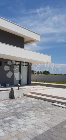 Maison À vendre - Zadarska Zemunik Donji - foto 4/7