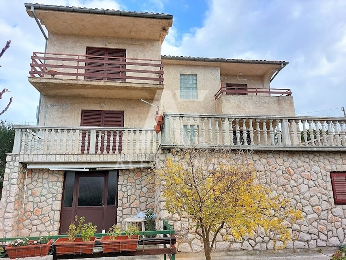 House For sale - Primorsko-goranska Novi Vinodolski - foto 1/33