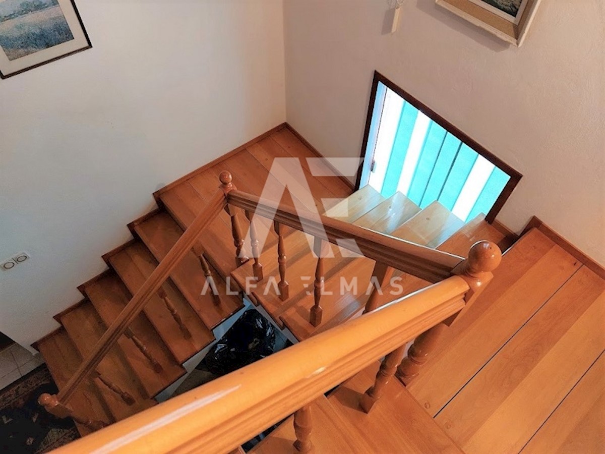 House For sale - PRIMORSKO-GORANSKA NOVI VINODOLSKI