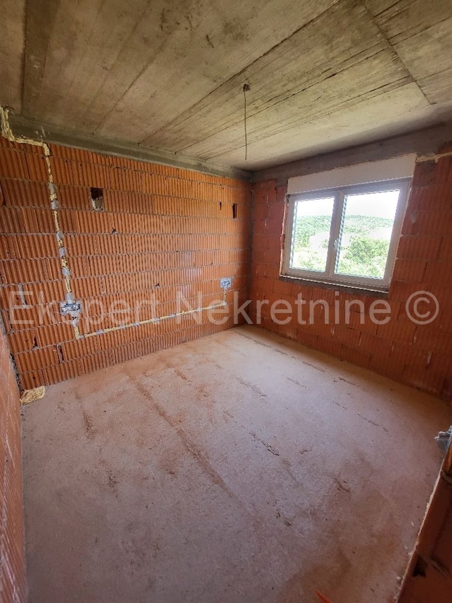 Flat For sale - SPLITSKO-DALMATINSKA ČIOVO