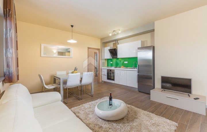 Stan na prodaju 86 m² – Banjole