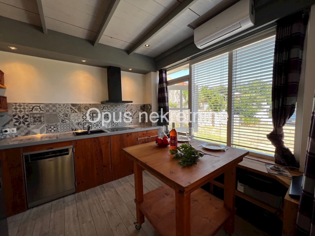 Haus Zu verkaufen - DUBROVAČKO-NERETVANSKA JANJINA
