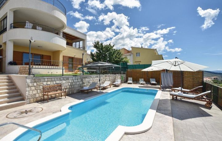 House for sale 330 m² – Trogir